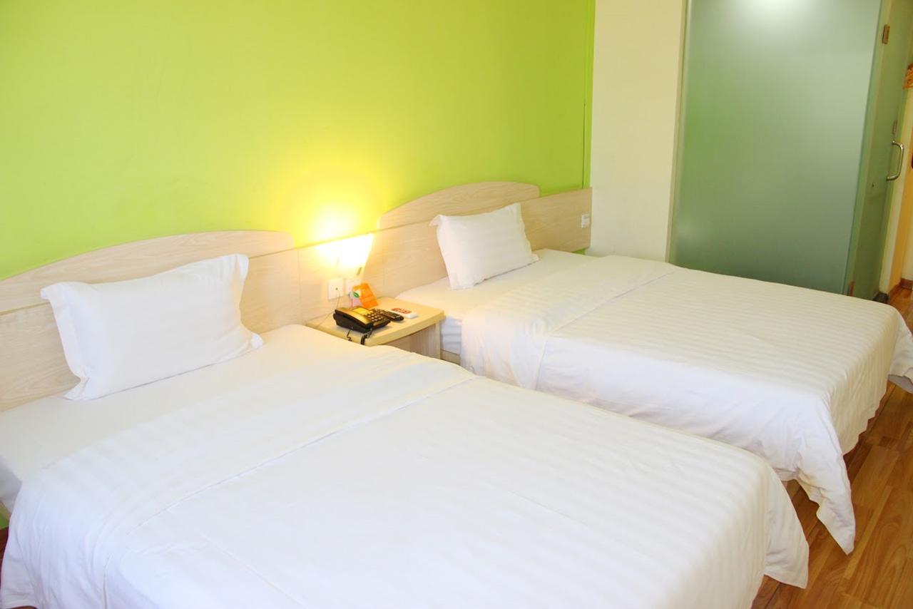 7Days Inn Xianning Hot Spring Pedestrian Street Shopping Park Eksteriør bilde