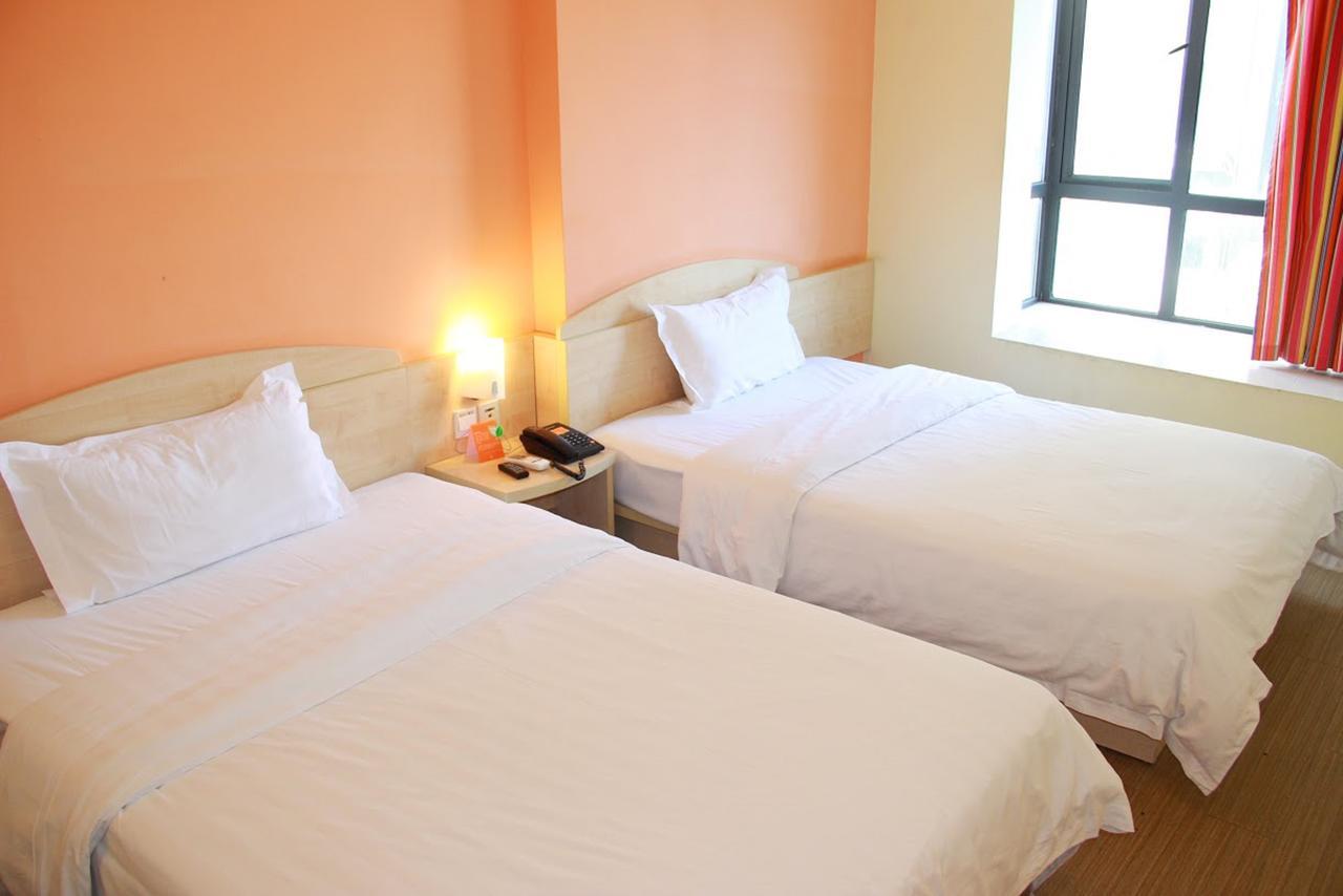 7Days Inn Xianning Hot Spring Pedestrian Street Shopping Park Eksteriør bilde